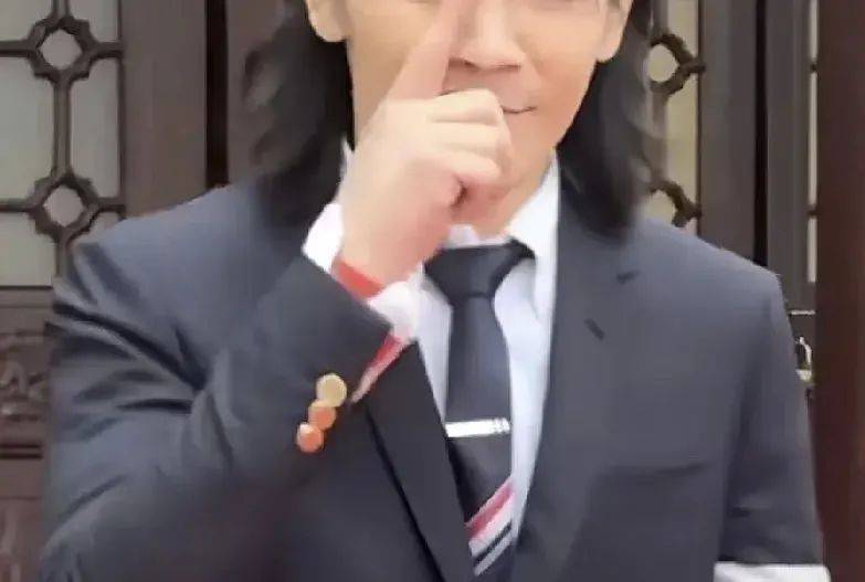 医生警告，模仿向佐摸鼻梁存在风险