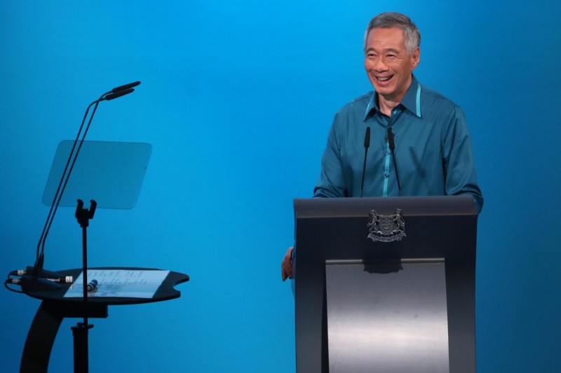 李显龙谈新加坡中文教育重塑，科技赋能未来学习体验