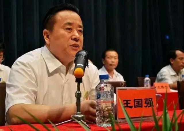 昆明市委书记