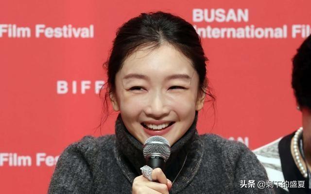 最新爱情电影，自信、成长与爱的力量之旅